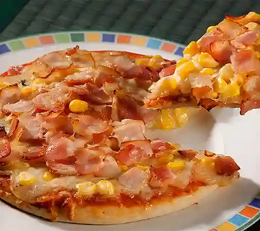 Pizzadilla de Maíz y Tocineta Personal