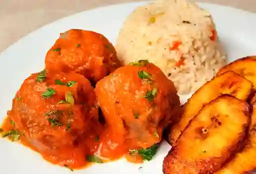 Almuerzo con Albóndigas