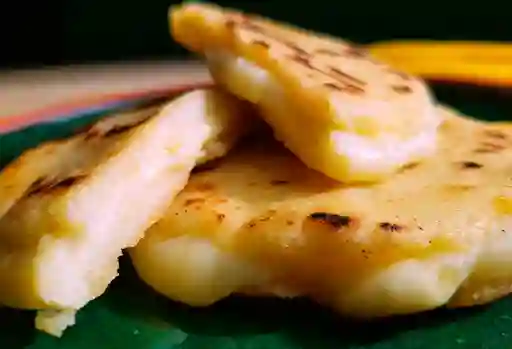 Arepa Rellena con Queso