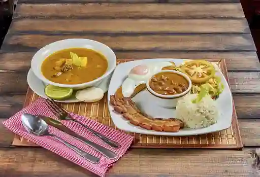 Bandeja de Chicharrón