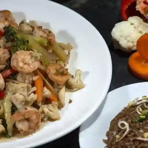 Chop Suey con Camarones