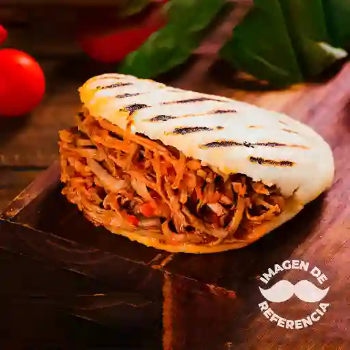 Arepa de Carne y Queso