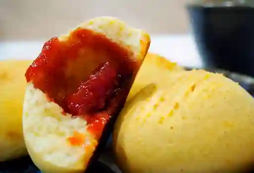 Pan de Bono con Bocadillo y Queso