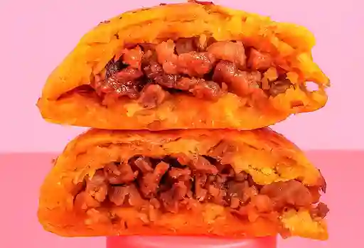 Crocachicharrón Plátano con Chicharrón