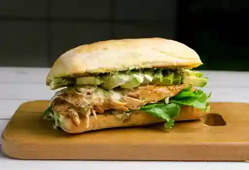 Sándwich de Pollo Palta y Pesto