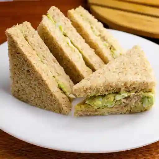 Sándwich de Atún y Aguacate