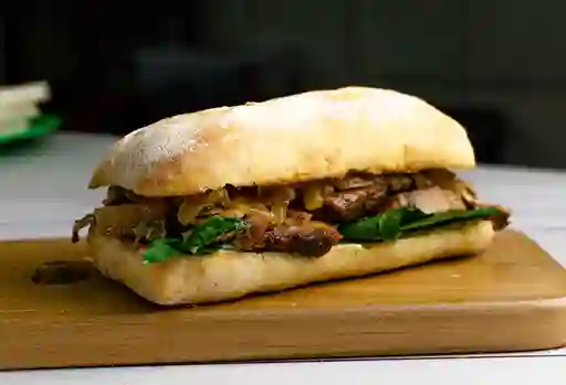 Sándwich de Cerdo y Champiñones