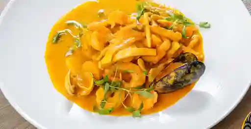 Pescado en Salsa de Mariscos