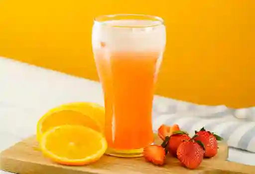 Jugo de Naranja y Fresa 16 Oz