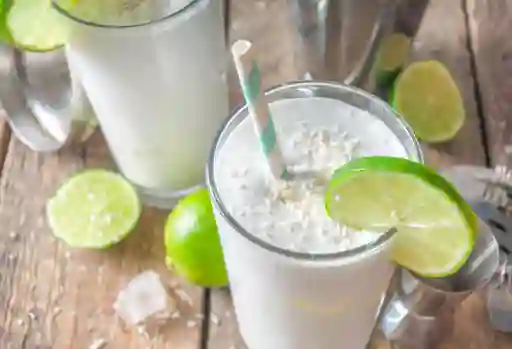 Limonada de Coco 16 Oz