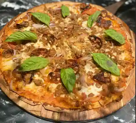 Pizza Bolonia
