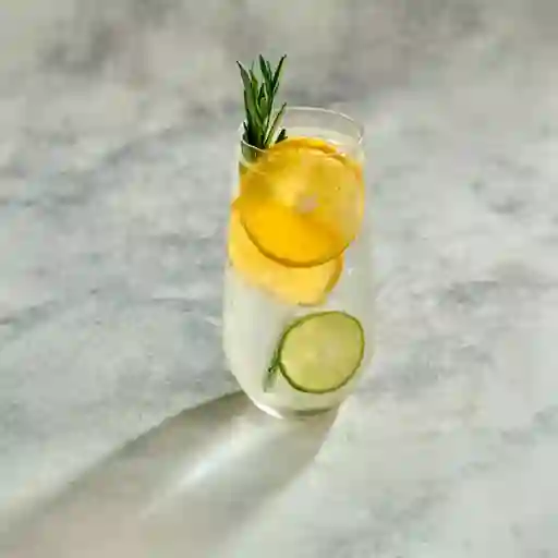 Gin & Tonic 10 Oz