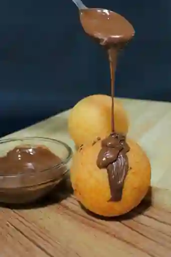 Buñuelo Mozzarella y Nutella