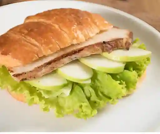 Croissant Sándwich de Pavo Manzana