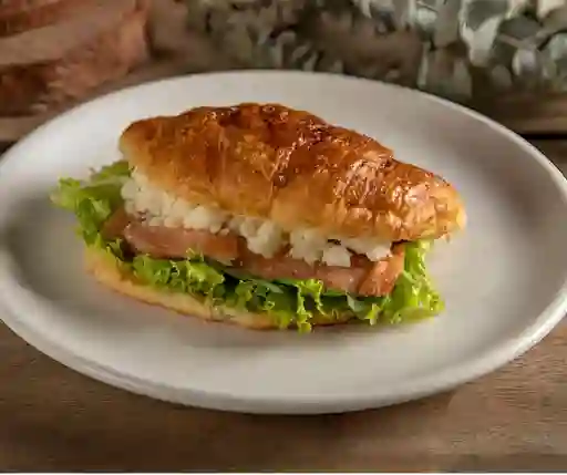 Croissant Sándwich de Salmón