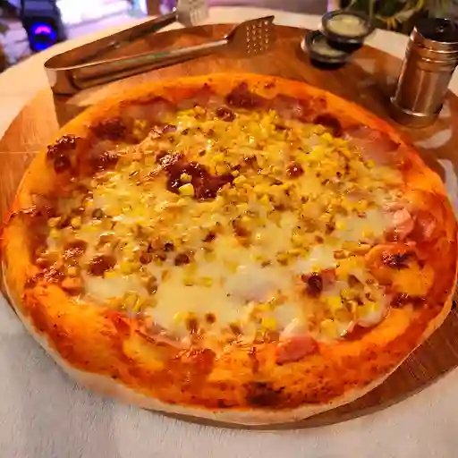 Pizza Pequeña Pomodoro Tocineta
