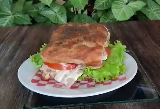 Sándwich de Tocineta