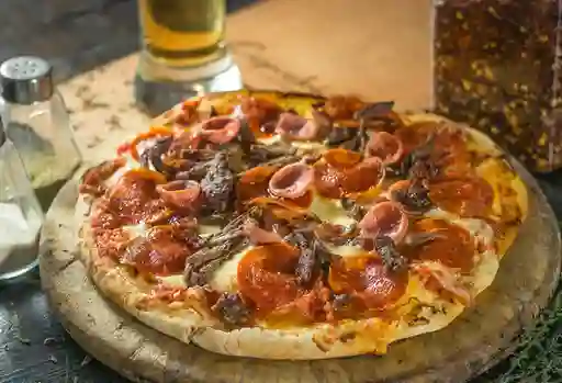 Pizza Carnívora