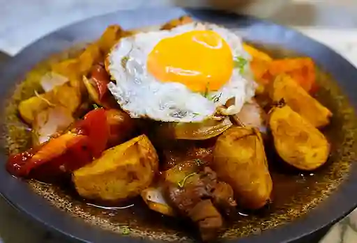 Lomo Saltado