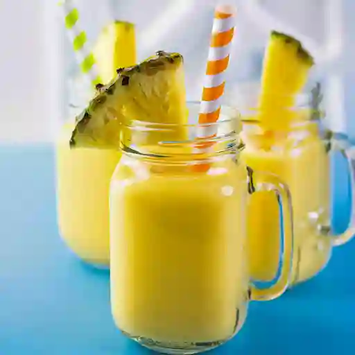 Batido de Piña 16 Oz