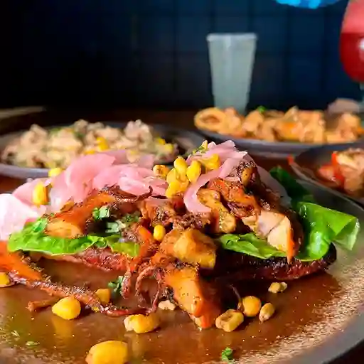 Maduro Pulpo a la Parrilla-caliente