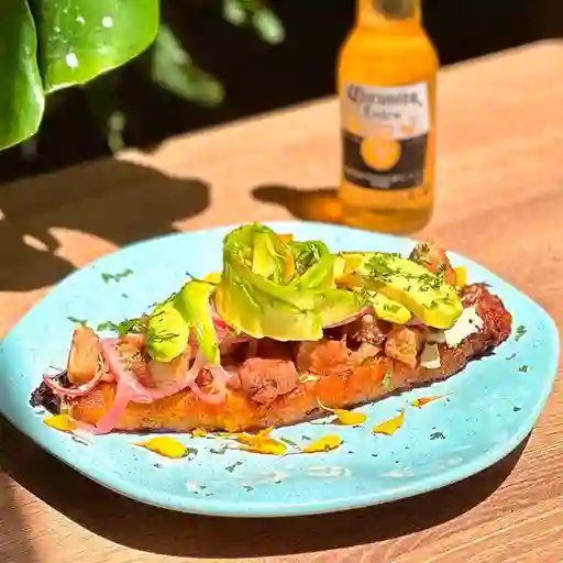 Maduro Ceviche Chicharrones de Cerdo