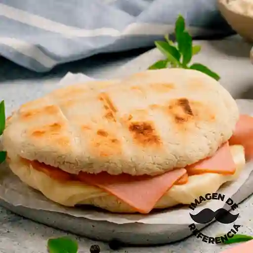 Arepa Jamón y Queso