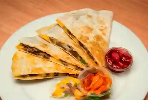 Quesadilla Carne