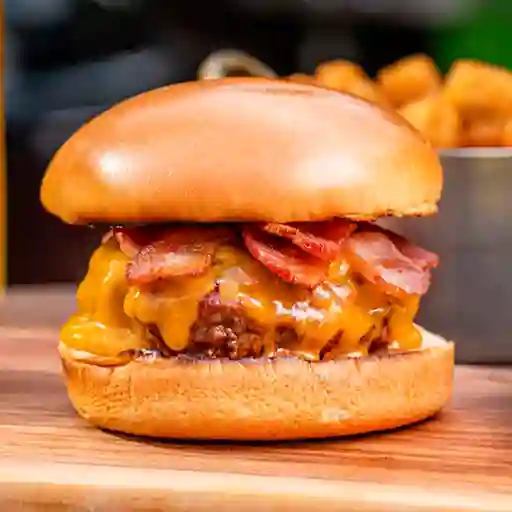 Bacon Blast Burger Sencilla