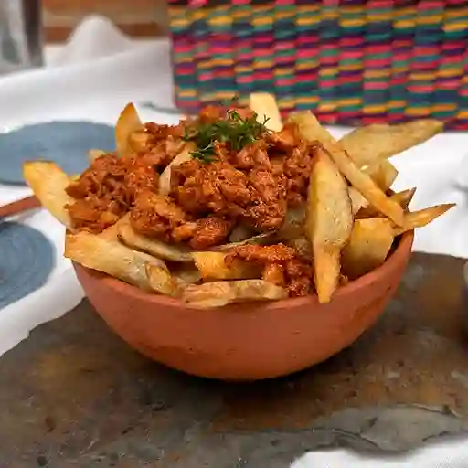 Papas Fritas con Pollo Pequeña