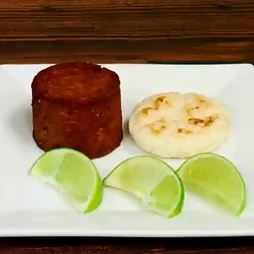 Arepa con Salchichón