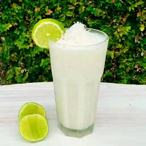 Limonada de Coco 16 Oz