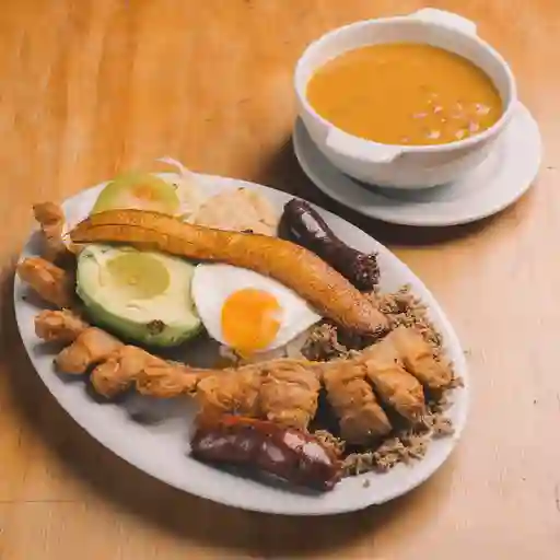 Bandeja Típica