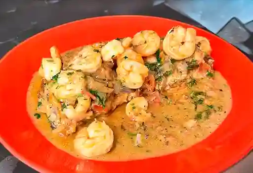 Basa en Salsa de Camarones