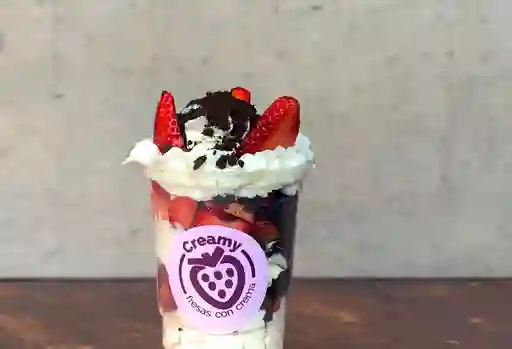 Fresas con Crema y Helado