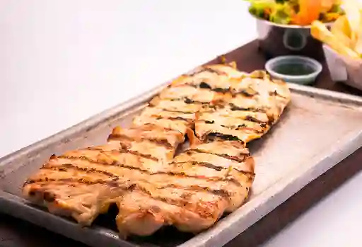 Asado de Pechuga y Patacón