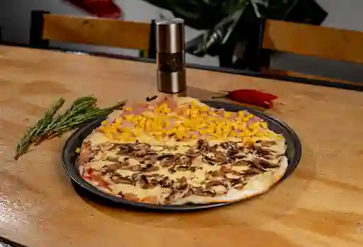 Pizza de Champiñón y Cabano