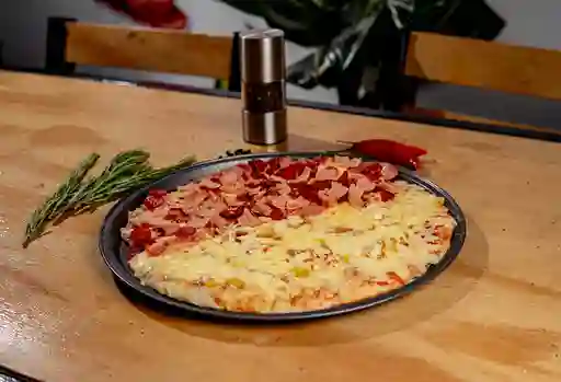 Pizza de Pollo y Cabano