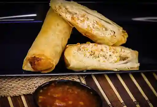 Lumpias con Vegetales y Pollo X 2