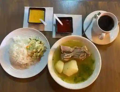 Caldo de Costilla