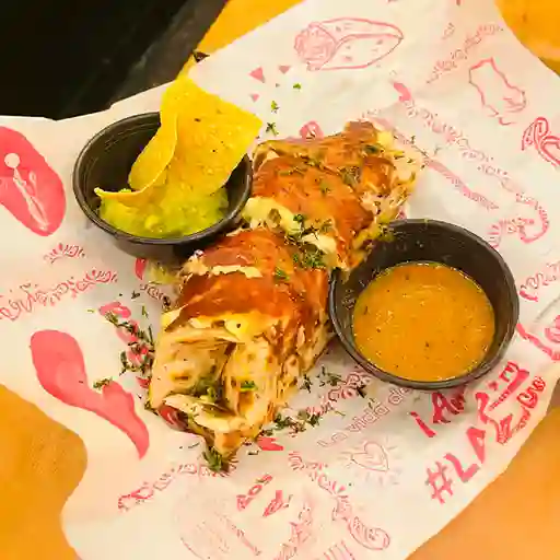 Burrito con Tinga de Pollo