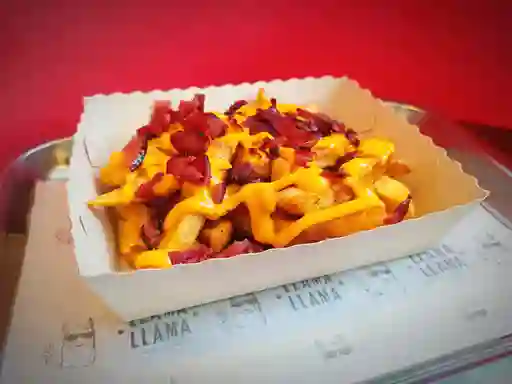 Papas Fritas con Queso Cheddar y Tocineta