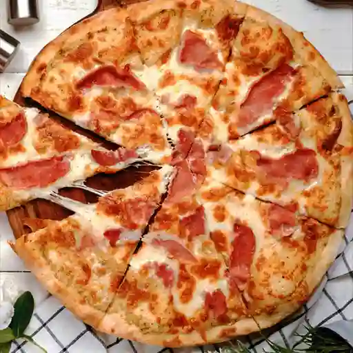 Pizza Jamón y Queso