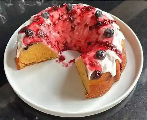 Torta de Yogurt y Frutos Rojos