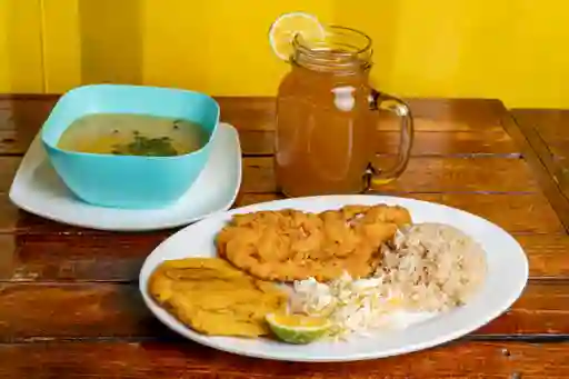 Sancocho con Chuleta