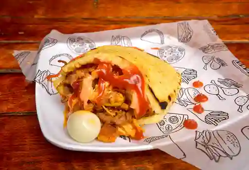 Arepa con Todo