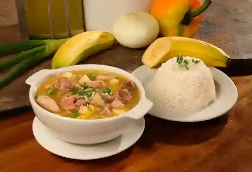 Sopa de Menudencias