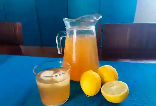 Limonada de Panela 16 Oz