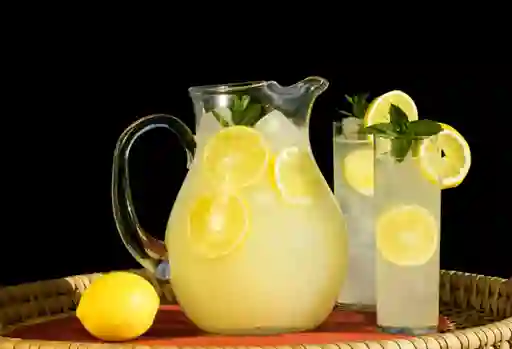 Limonada de Fresa 12 Oz