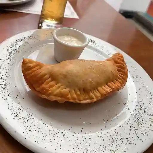 Empanada Argetina Caprese